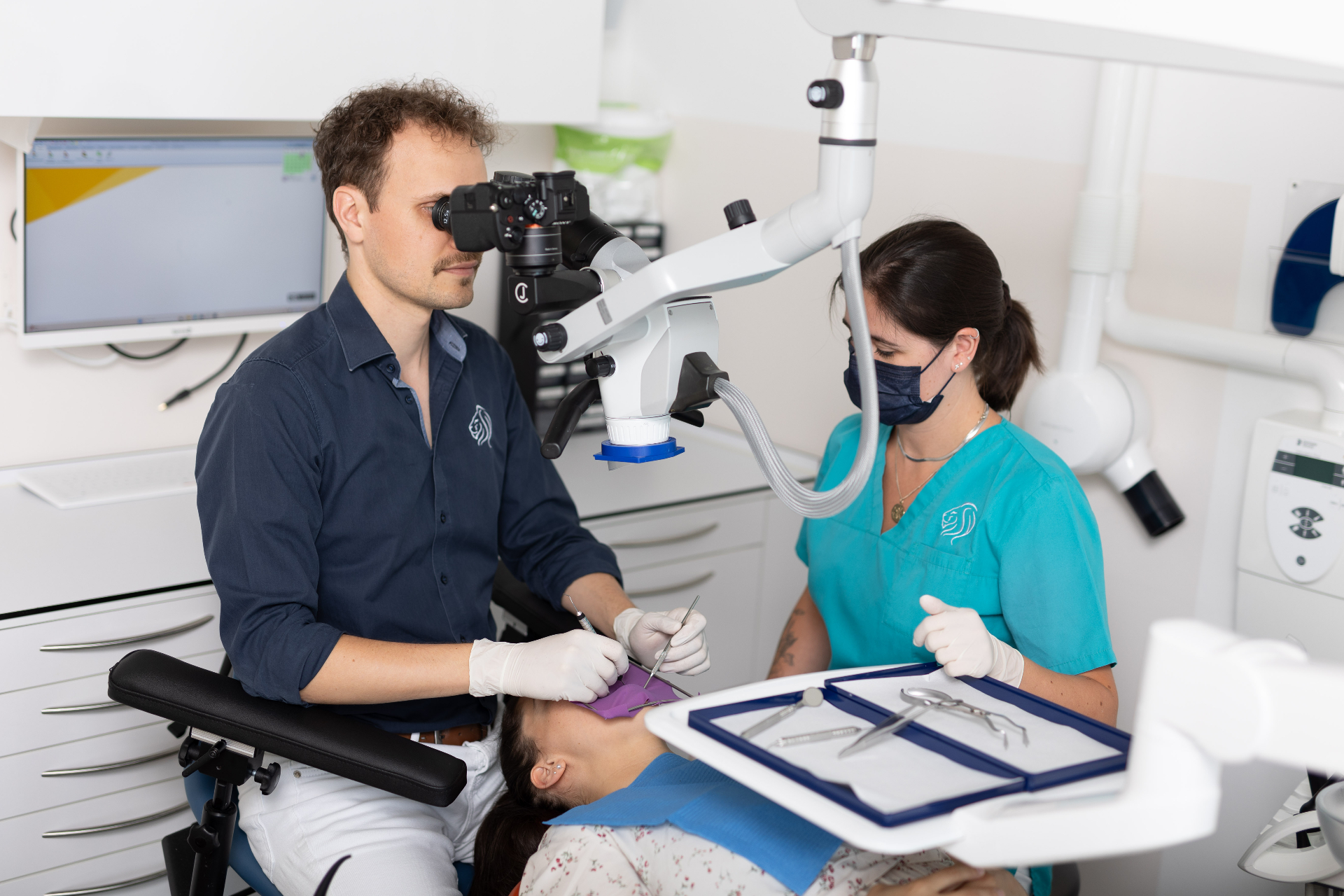Endodontische Behandlung durch das Team von Löwenhagen & Kollegen
